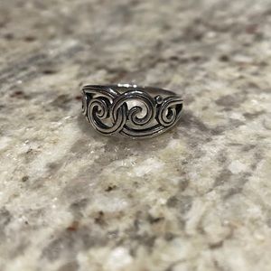 James Avery Gentle Wave Ring